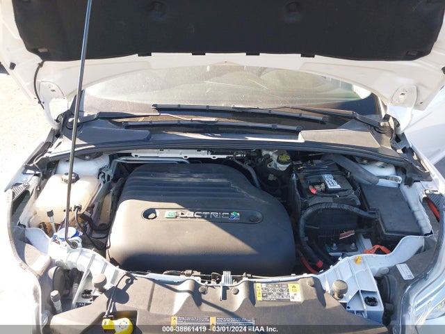 Ford FOCUS ELECTRIC 2015 1FADP3R46FL275583 Image 10