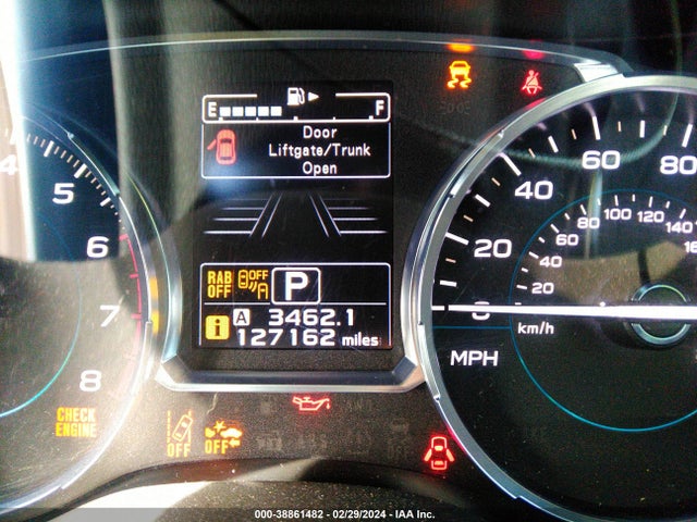 Subaru Forester 2.5i Limited 2017 JF2SJARC0HH537832 Image 15