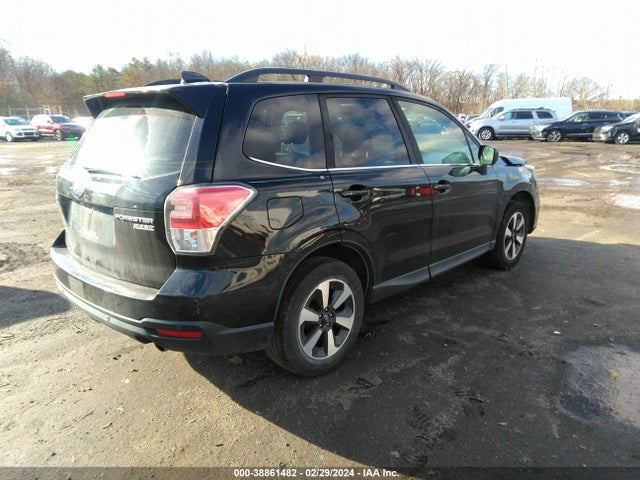Subaru Forester 2.5i Limited 2017 JF2SJARC0HH537832 Image 4
