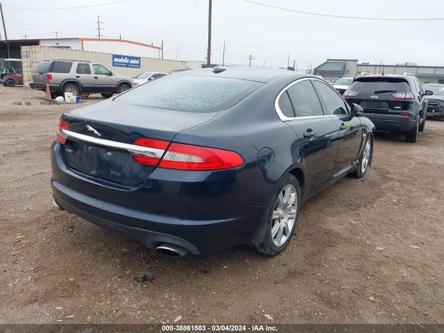 2012 JAGUAR XF SAJWA0FB7CLS55703 Photo 3