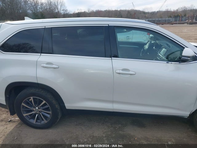 Toyota Highlander Xle 2019 5TDJZRFH0KS601355 Image 14