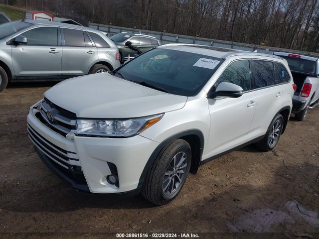 Toyota Highlander Xle 2019 5TDJZRFH0KS601355 Image 2