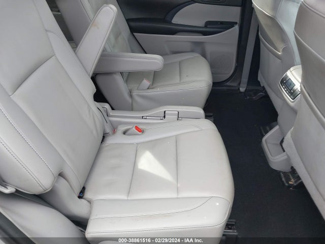 Toyota Highlander Xle 2019 5TDJZRFH0KS601355 Image 8