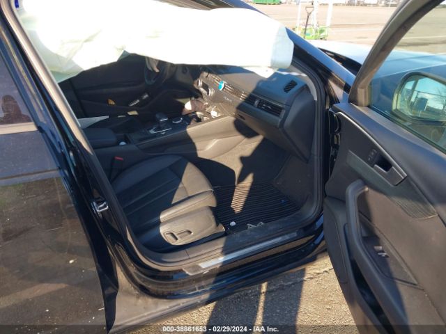 2017 AUDI A4 WAUANAF40HN024526 Photo 4