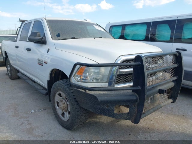 RAM 2500 Tradesman  4x4 8' Box 2018 3C6UR5HJ5JG184759 main image