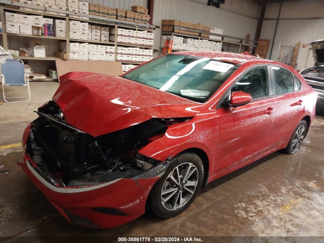 KIA Forte Lxs 2023 3KPF24AD0PE679489 Image 2