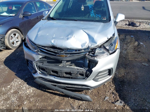 Chevrolet TRAX LS 2018 3GNCJKSBXJL297844 Image 6