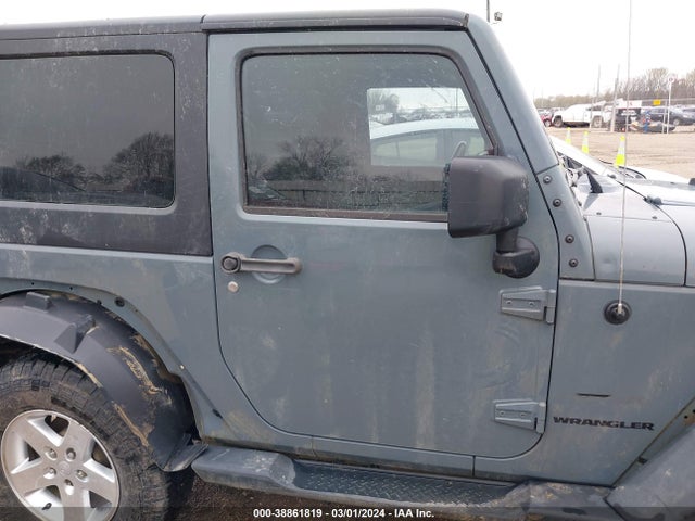 1C4AJWAG4EL305457 Jeep Wrangler Sport
