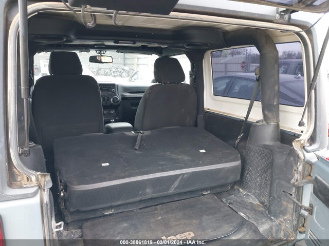 1C4AJWAG4EL305457 Jeep Wrangler Sport