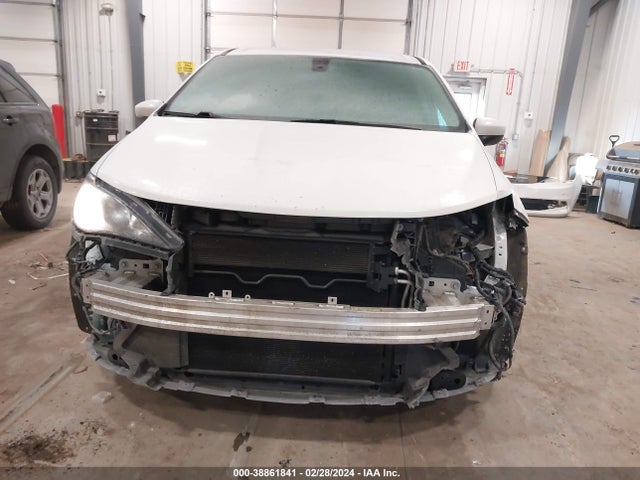2C4RC1CG3MR558367 Chrysler Voyager Lx