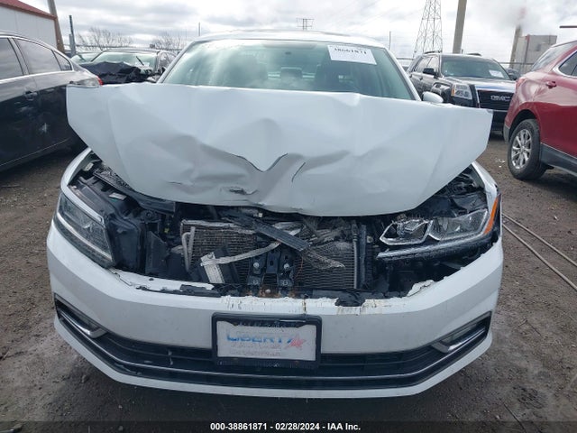 1VWBS7A3XGC031296 Volkswagen Passat 1.8t Se