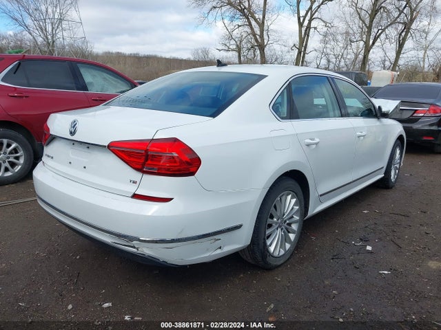 1VWBS7A3XGC031296 Volkswagen Passat 1.8t Se