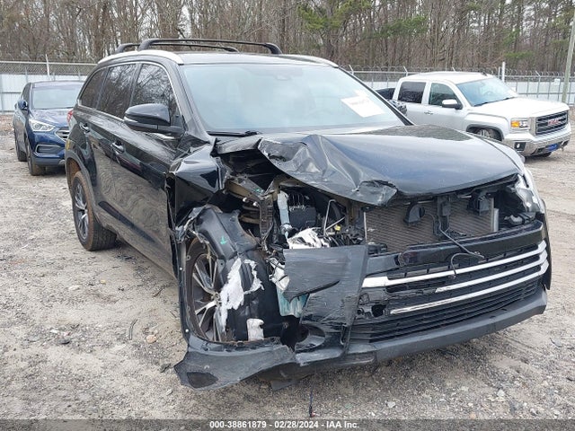Toyota Highlander Le 2018 5TDZZRFH8JS275922 Image 6