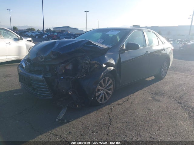 Toyota CAMRY XLE 2017 4T1BF1FK0HU305617 Image 2