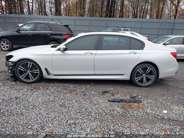 WBA7F2C58GG418398 BMW 750i Xdrive
