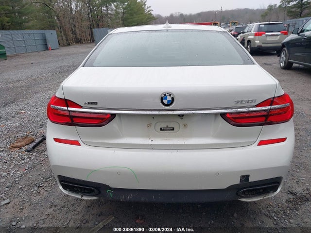 WBA7F2C58GG418398 BMW 750i Xdrive