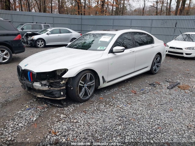 WBA7F2C58GG418398 BMW 750i Xdrive
