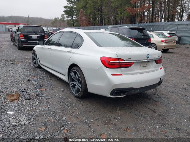 WBA7F2C58GG418398 BMW 750i Xdrive