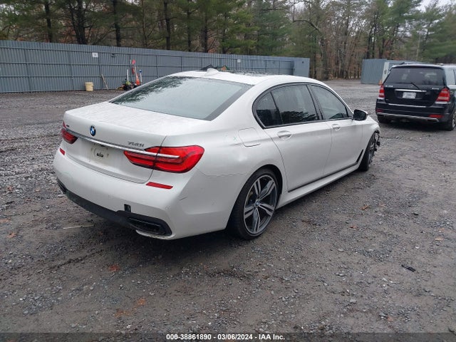 WBA7F2C58GG418398 BMW 750i Xdrive