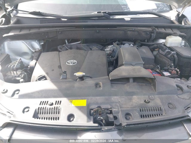 Toyota Highlander Limited 2017 5TDDZRFH8HS404181 Image 10