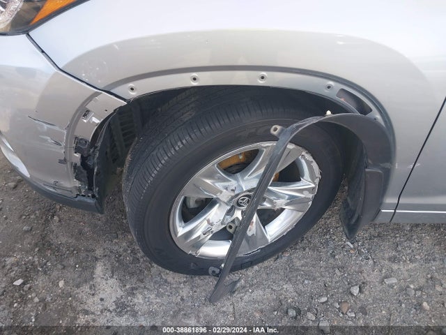 Toyota Highlander Limited 2017 5TDDZRFH8HS404181 Image 17