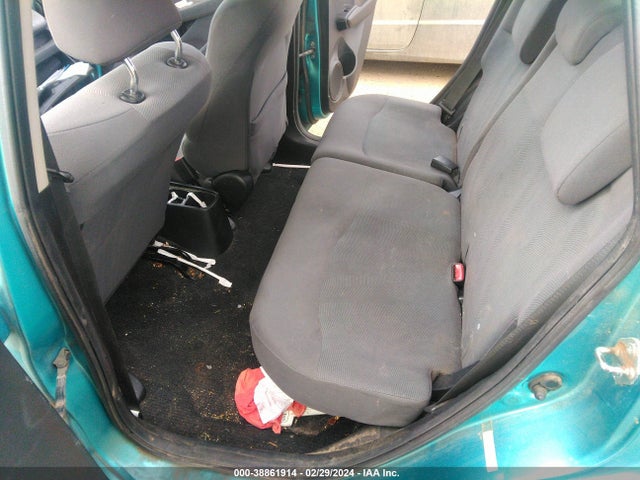 2013 HONDA FIT VIN: JHMGE8G30DC054366