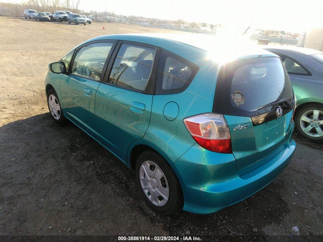 2013 HONDA FIT VIN: JHMGE8G30DC054366