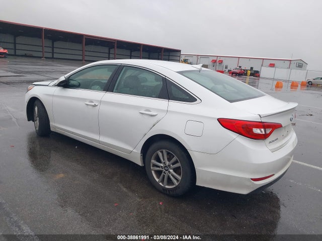 Hyundai SONATA SE 2016 5NPE24AF3GH355624 Image 3