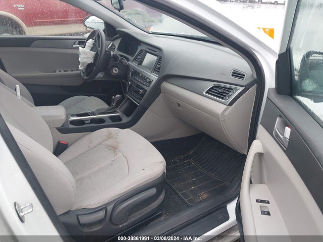 Hyundai SONATA SE 2016 5NPE24AF3GH355624 Image 5