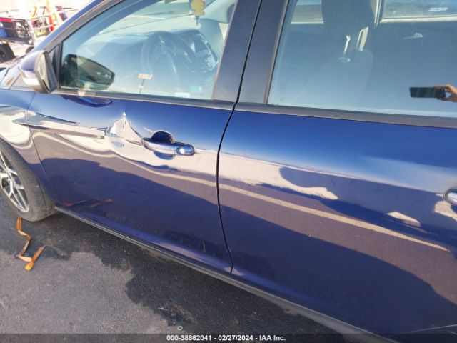1FADP3M27HL230242 Ford FOCUS SEL