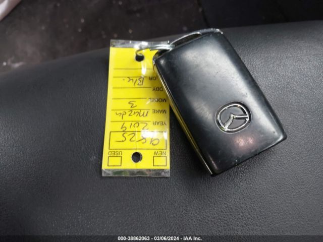 3MZBPADL3KM108088 Mazda Mazda3 Preferred Package