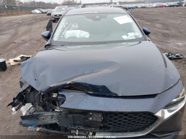 3MZBPADL3KM108088 Mazda Mazda3 Preferred Package