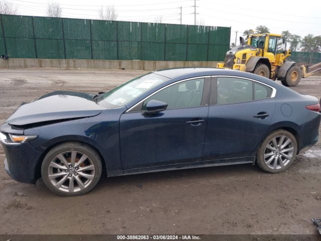 3MZBPADL3KM108088 Mazda Mazda3 Preferred Package