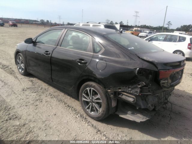 3KPF24AD5NE465336 KIA Forte Lxs