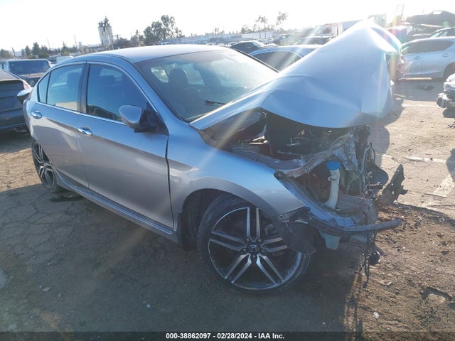 2016 1HGCR2F50GA023608 main image