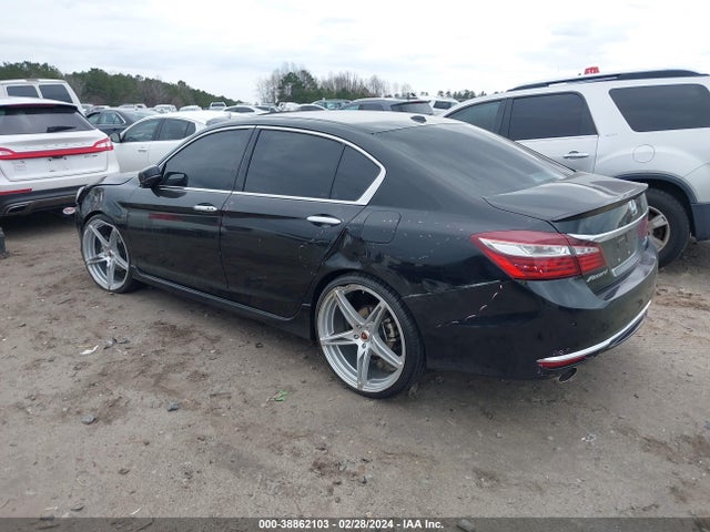 Honda Accord Touring 2016 1HGCR3F99GA012518 Image 3