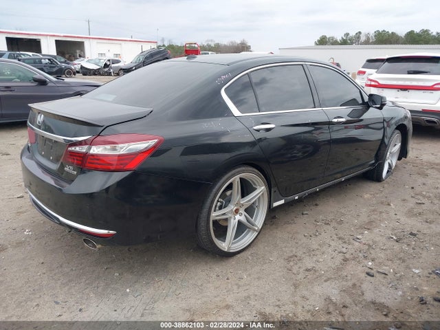 Honda Accord Touring 2016 1HGCR3F99GA012518 Image 4
