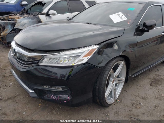 Honda Accord Touring 2016 1HGCR3F99GA012518 Image 6