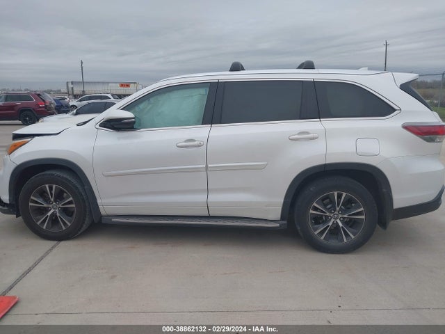 Toyota Highlander Xle V6 2016 5TDKKRFH6GS140887 Image 14