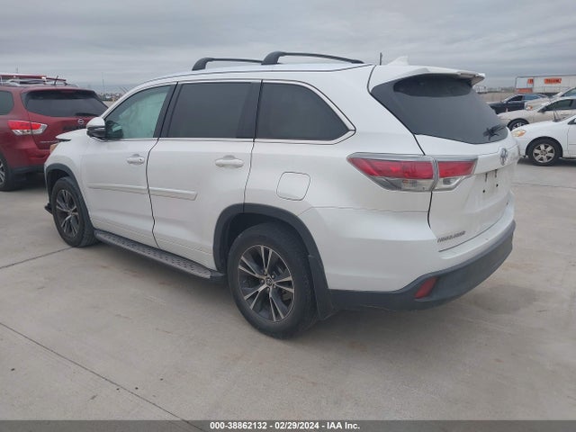 Toyota Highlander Xle V6 2016 5TDKKRFH6GS140887 Image 3