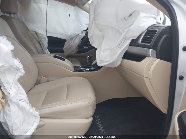 Toyota Highlander Xle V6 2016 5TDKKRFH6GS140887 Image 5