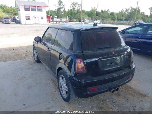 2008 MINI COOPER S WMWMF73598TV33178 Photo 2