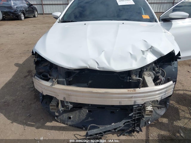 Chrysler 200 Limited 2015 1C3CCCABXFN690622 Image 6