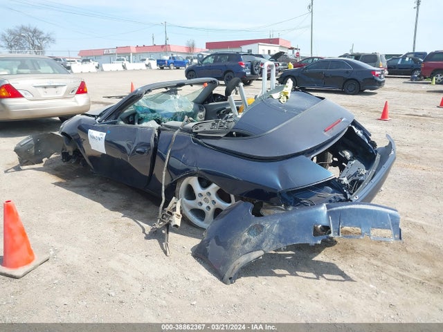 2000 PORSCHE 911 WP0CA2997YS654128 Photo 2