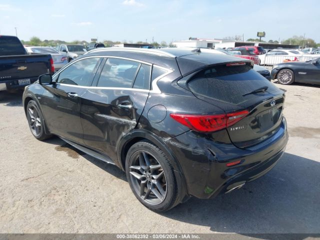 SJKCH5CP1HA022930 Infiniti Qx30 Premium