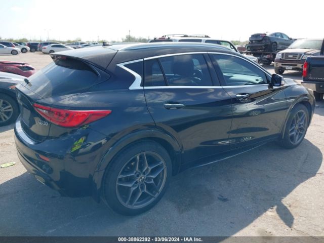 SJKCH5CP1HA022930 Infiniti Qx30 Premium