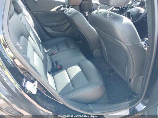 SJKCH5CP1HA022930 Infiniti Qx30 Premium