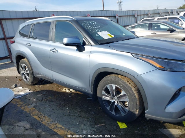 Toyota Highlander Xle 2023 5TDKDRBH2PS027972 Image 12