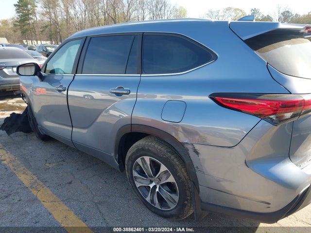 Toyota Highlander Xle 2023 5TDKDRBH2PS027972 Image 13