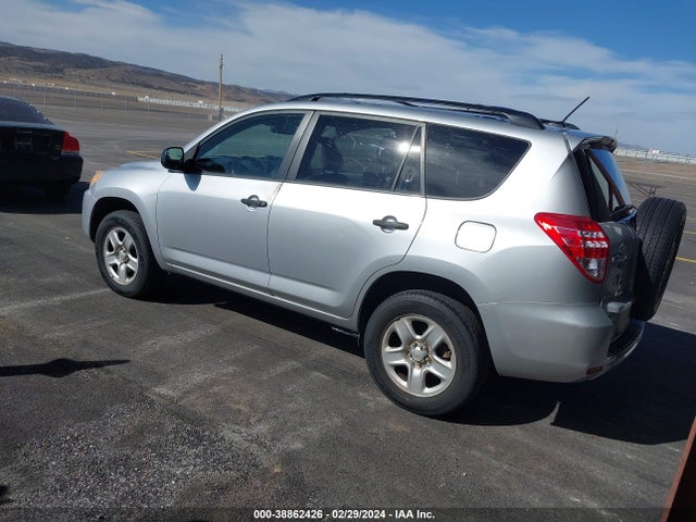 2009 TOYOTA RAV4 VIN: JTMBF35VX95007082